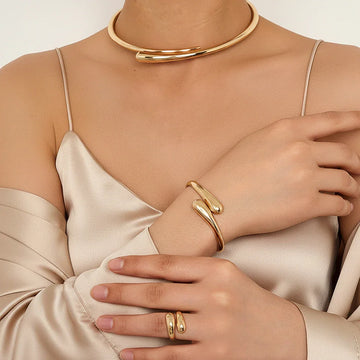 The Aurelia Sculpt Gold Set